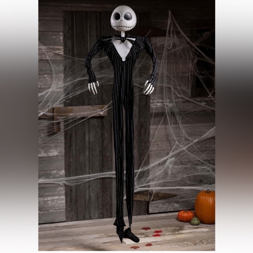 Spooky Black and White Jack Skelaton hanging decoration - Picture 3 of 4